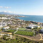 Apartment Bayside Luxury Steps From The Beach-stylish Near Pool & Shops
