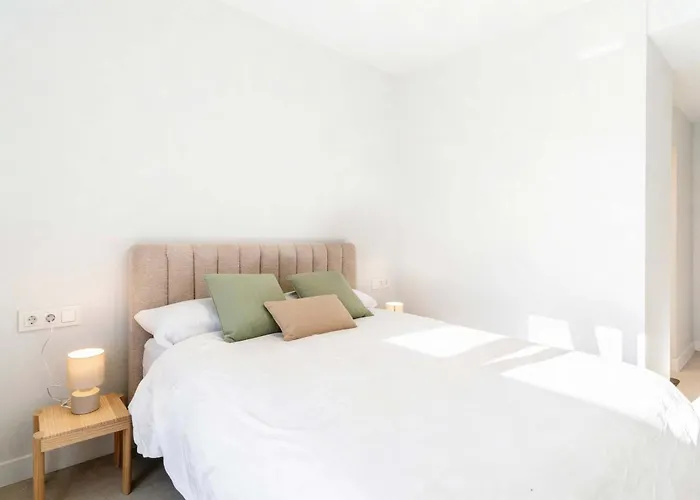 Bayside Luxury Steps From The Beach-stylish Near Pool & Shops * Estepona