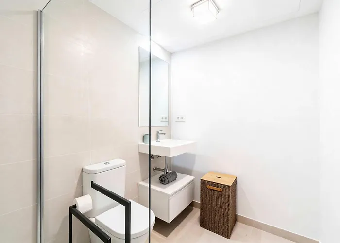 Bayside Luxury Steps From The Beach-stylish Near Pool & Shops Lejlighed