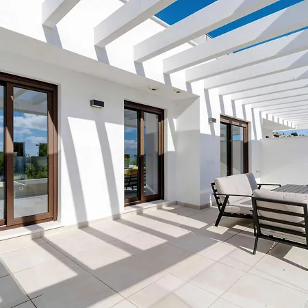 Lägenhet Bayside Luxury Steps From The Beach-stylish Near Pool & Shops *