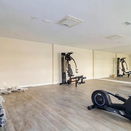 Bayside Luxury Steps From The Beach-stylish Near Pool & Shops Appartamento