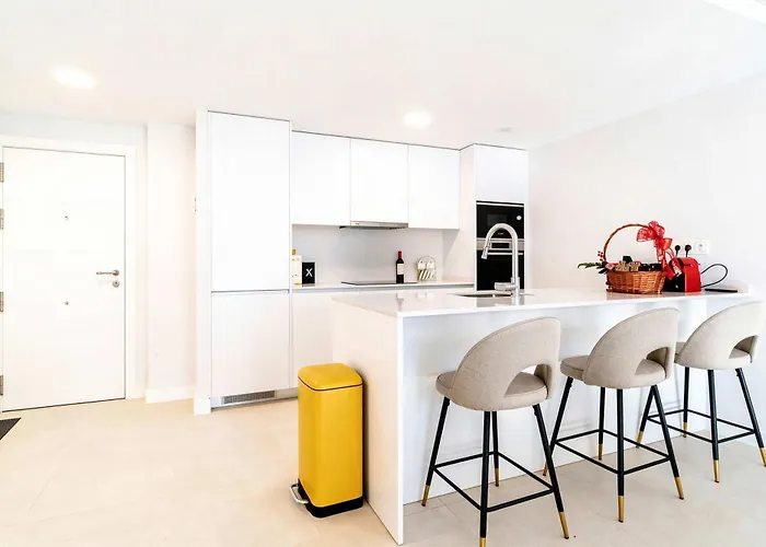 Appartamento Bayside Luxury Steps From The Beach-stylish Near Pool & Shops Estepona