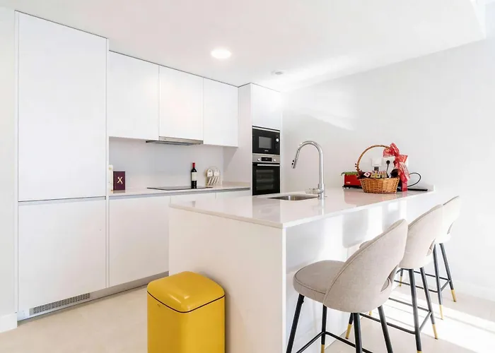 Appartamento Bayside Luxury Steps From The Beach-stylish Near Pool & Shops Estepona