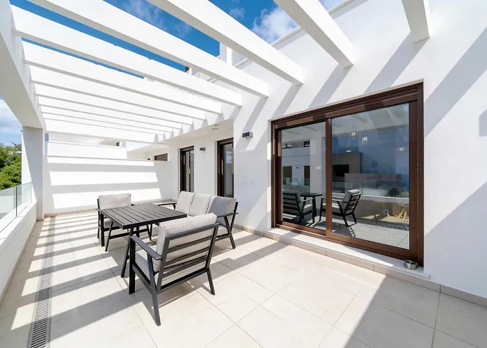 Appartamento Bayside Luxury Steps From The Beach-stylish Near Pool & Shops